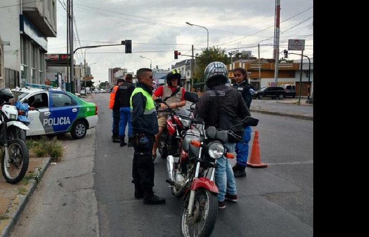 siguen reforzando el control de las motos que circulan por las calles.