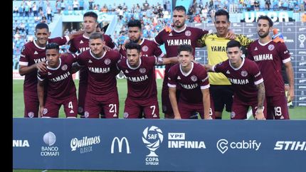 Lanús cayó en la ida y Zubeldía realizará tres cambios. Lanús cayó en la ida y Zubeldía realizará tres cambios.