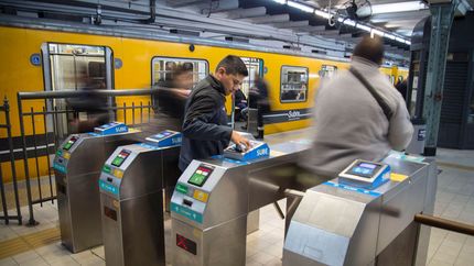 El costo del viaje en subte se va a $1.206 este lunes.&nbsp; 