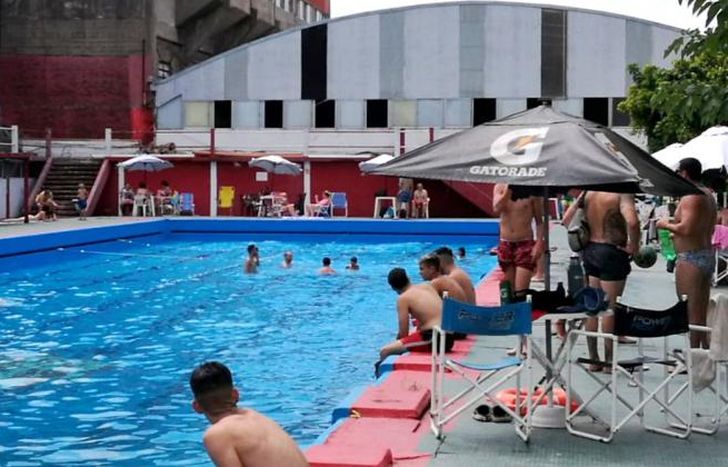 Todo lo recaudado será destinado a la pileta del club.