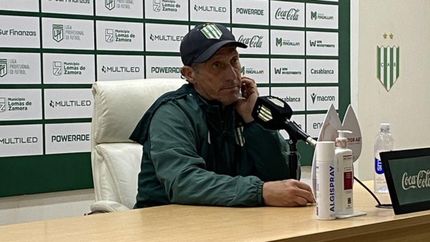 Pedro Troglio no abandona el barco. Pedro Troglio no abandona el barco.