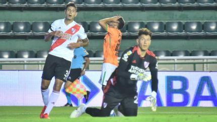 Álvarez se perdió la más clara del segundo tiempo.