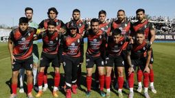 Claypole perdió con Laferrere y se alejó de la pelea por el título