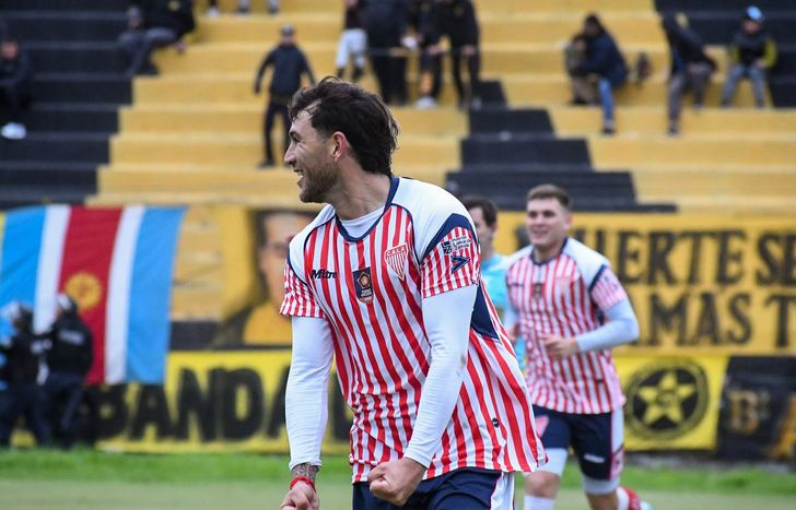 Mauricio Asenjo llegó a los seis goles con Los Andes en la temporada.