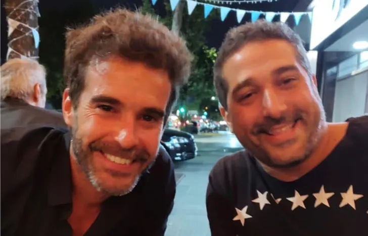 Nicolás Cabré y hermano.&nbsp;