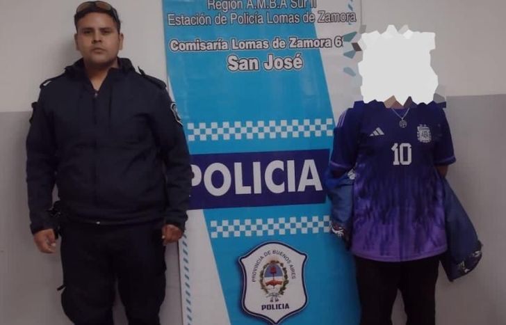 El acusado estaba armado con un revólver calibre 22.