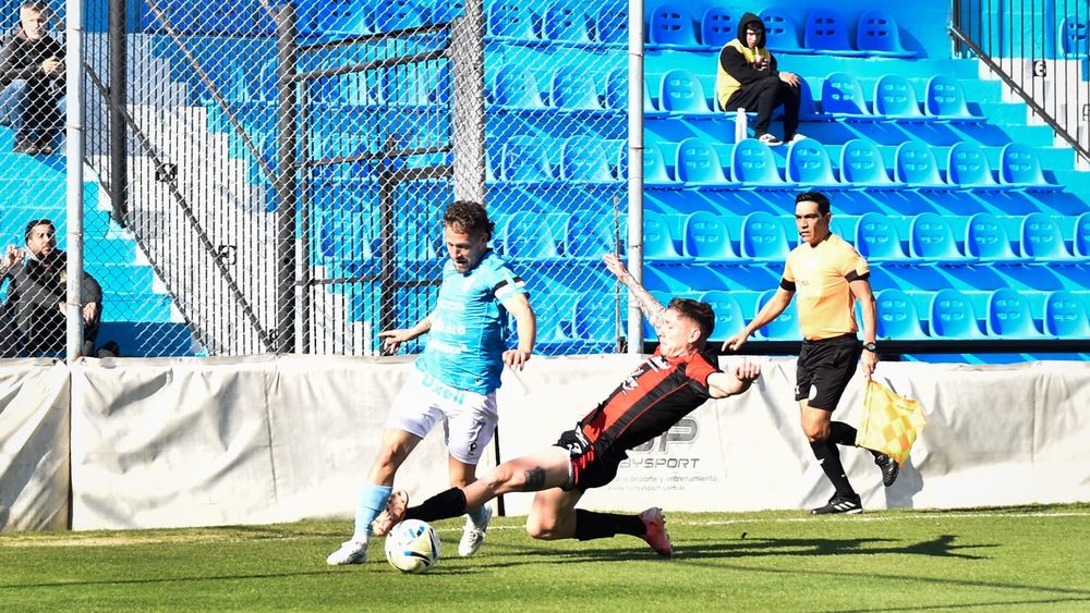 Fernando Brandán, feliz porque Temperley quebró la racha. Fernando Brandán, feliz porque Temperley quebró la racha.