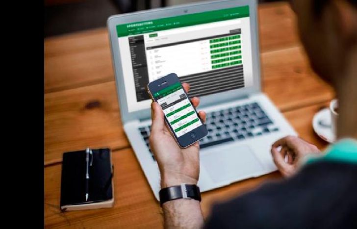 estar en casa con la computadora puede agravar el problema.