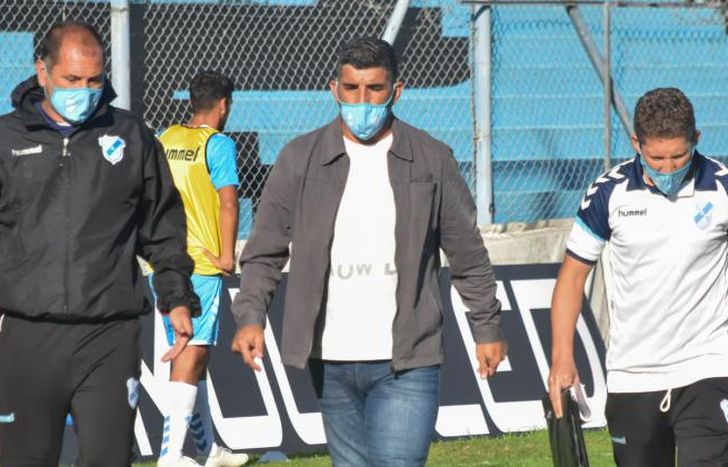 Ruiz empieza a encontrar sociedades en su equipo.