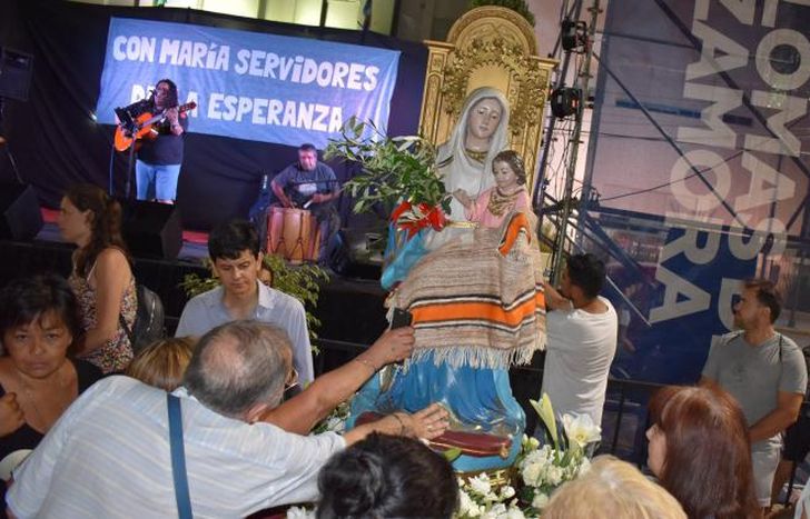 Un encuentro en honor a Nuestra Señora de la Paz.