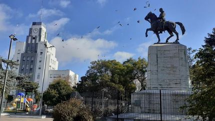 El monumento es el más alto hecho a San Martín en Argentina.