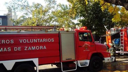 incendio en una casa cerca del parque de lomas