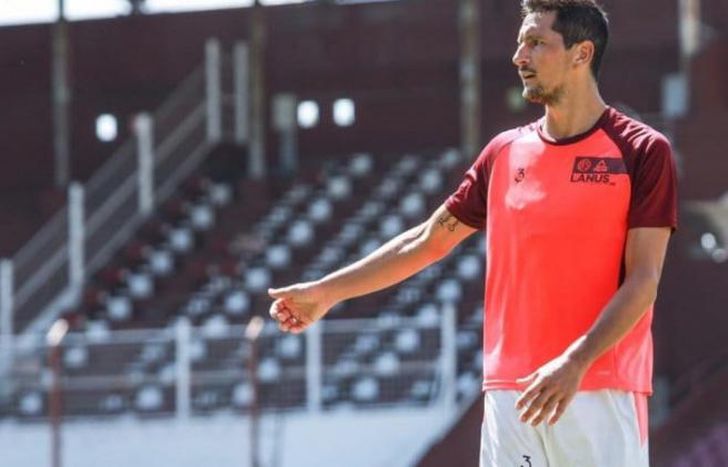 Burdisso, titular para Zubeldía, define si continúa o no.