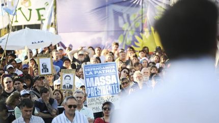 Kicillof se puso la campaña al hombro en la Provincia.