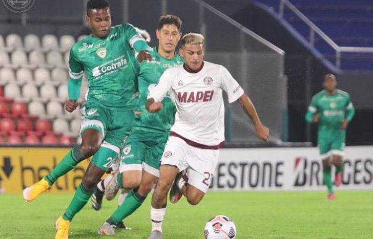 Vera anotó el gol del triunfo.