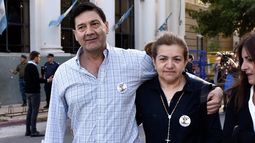 Los padres de Fernando, a la salida del Tribunal.