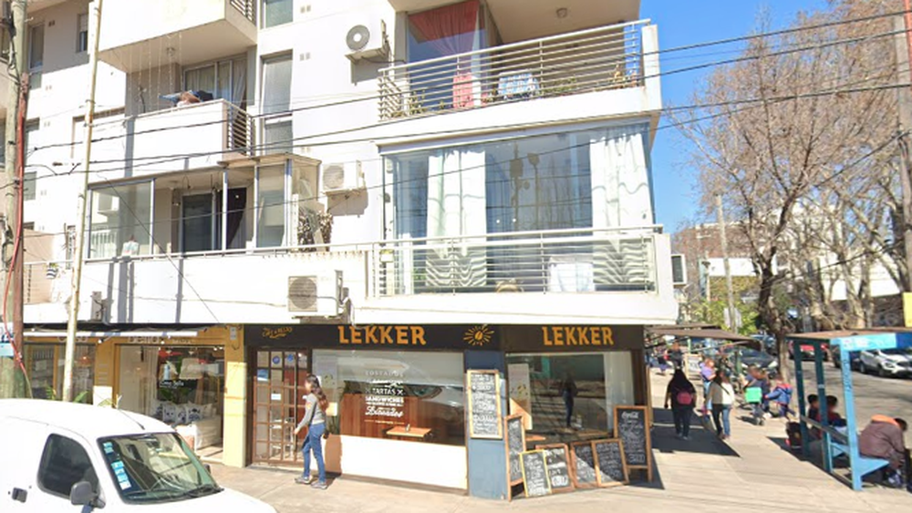 Azara y Saénz, en Lomas de Zamora. Azara y Saénz, en Lomas de Zamora.