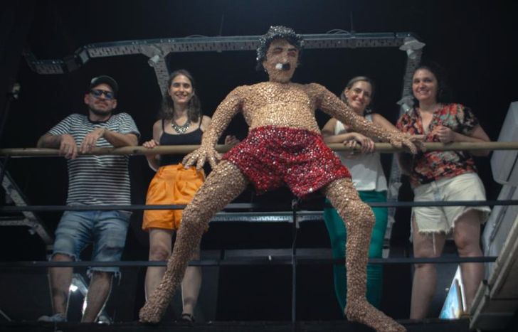 La escultura de Charly García.