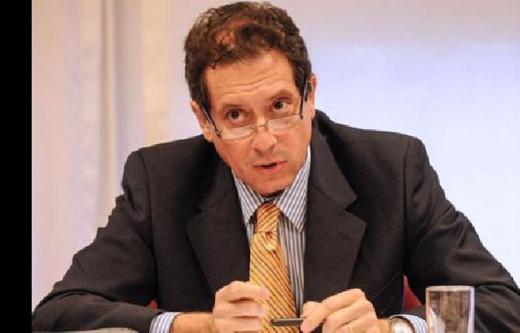 no será por terminación de DNI, dijo Pesce.