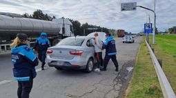 El conductor, oriundo de Lomas, manejaba un auto robado en Temperley.