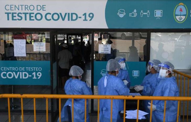 En las últimas 24 horas se hicieron 140.157 testeos.