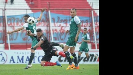 El delantero, por una distensión muscular, se pierde el duelo con Ferro.