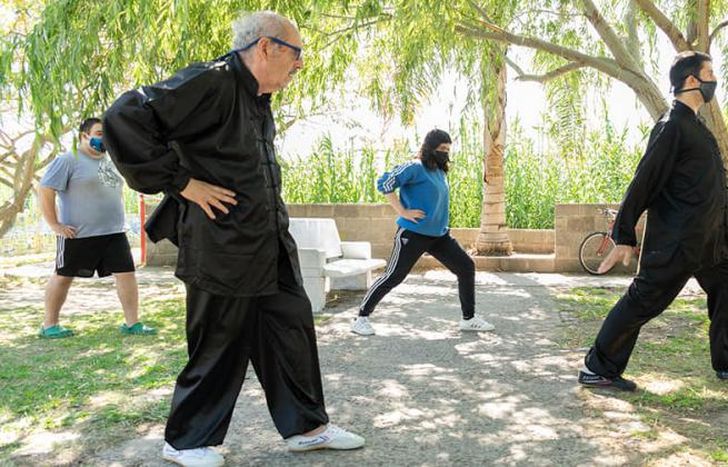 En una de las clases de artes marciales.