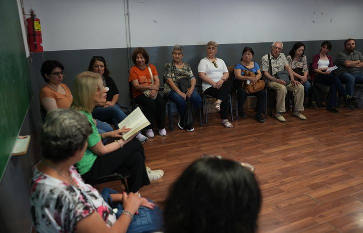 El objetivo es llevar los libros a cada rincón de Lomas.