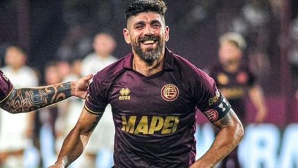 Leandro Díaz anotó 16 goles en 43 partidos en Lanús. Leandro Díaz anotó 16 goles en 43 partidos en Lanús.