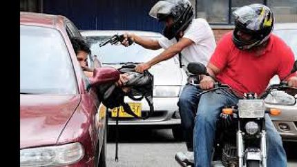 mas de 12 mil policias seran asignados para evitar robos de motochorros