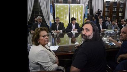 paritaria docente: vidal volvio a ofrecer el 15% con revision en octubre