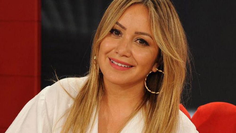Karina confesó que le fue infiel a El Polaco.