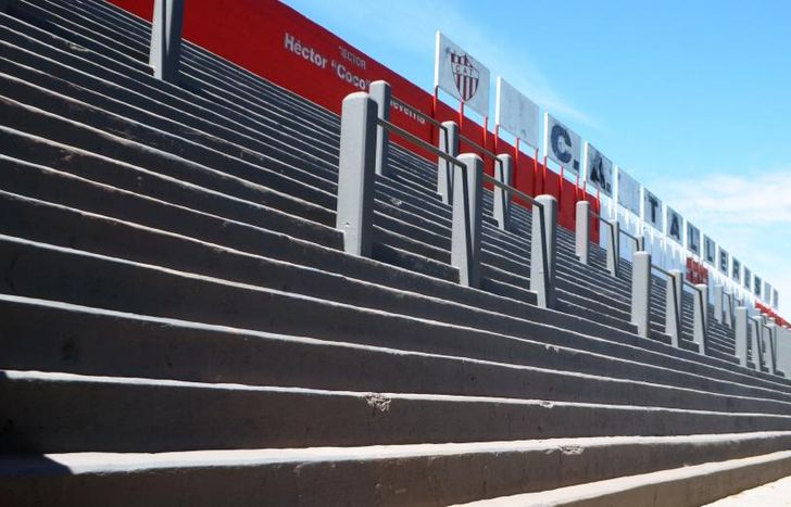 Continúan los trabajos en el estadio.