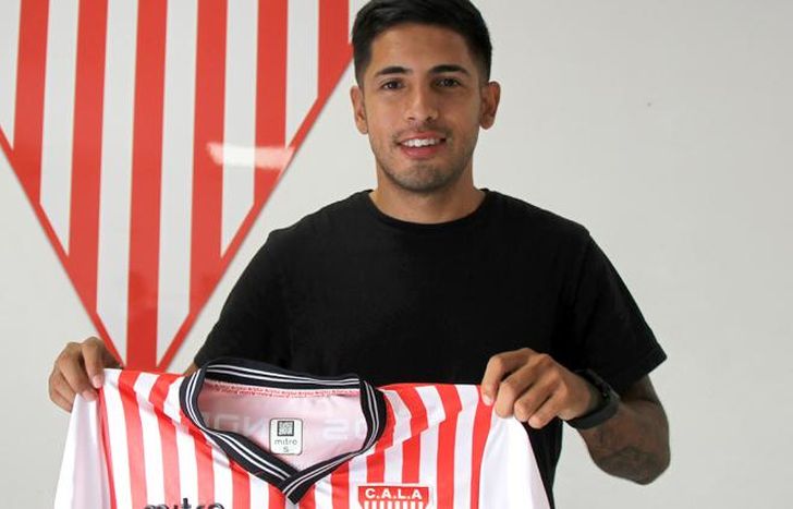 Mansilla, además de Lanús, jugó en Morón y Sacachispas.