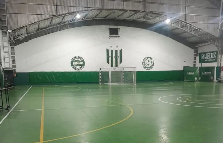 La crisis de Banfield afecta a deportes como el vóley y el handball.