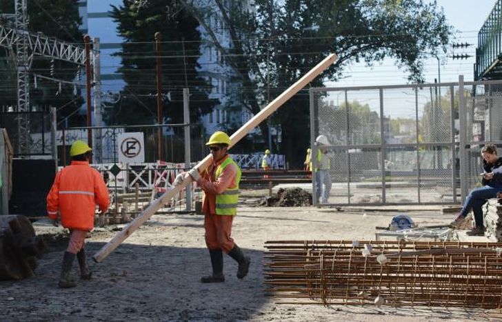 Por el cruce van a circular vehículos, ambulancias y móviles de seguridad.