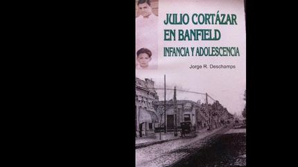 los dias del joven cortazar, en un libro de jorge r. deschamps