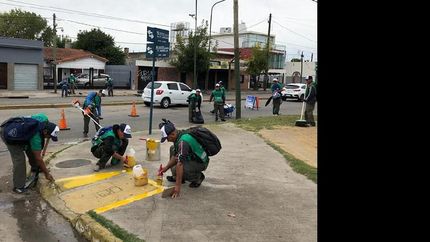 ocho cuadrillas de 50 trabajadores desplegaron los trabajos en cada zona.