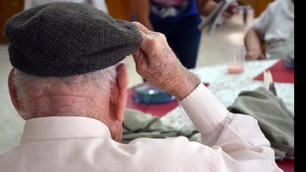 se trata de un adulto mayor, que estaba alojado en el Hogar Llar.