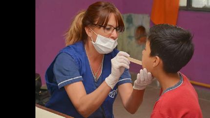 comenzaron los controles de salud a los chicos que asisten a las escuelas de verano