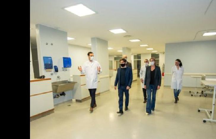 “Era un hospital que estaba terminado, con el equipamiento en cajas y no se había puesto en funcionamiento, dijo Kicillof.