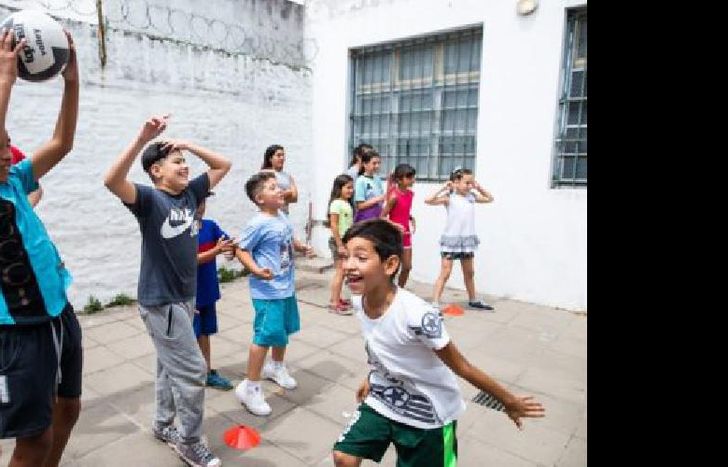 los chicos ya disfrutan de las actividades recreativas.