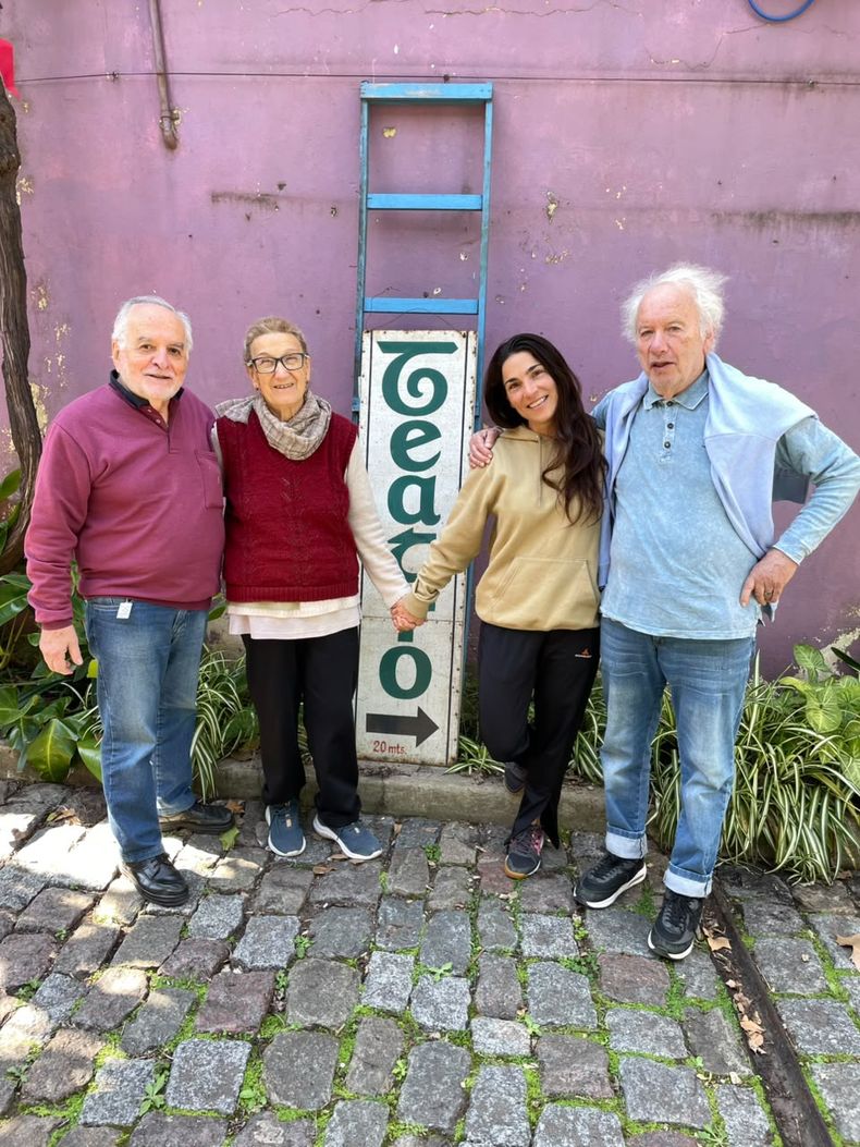 La obra de Garc&iacute;a Lorca combina humor, conflictos amorosos, celos y cuestionamientos a las normas sociales.