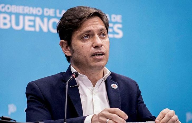 Axel Kicillof habló la suspensión de las PASO y criticó a Javier Milei.