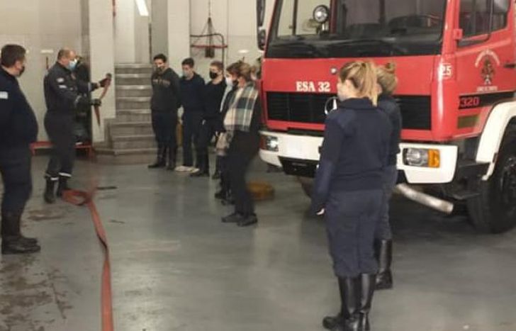 En el cuartel central de los Bomberos de Lomas.