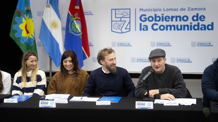 Otermín y Lugones presentaron la campaña Con la droga no se juega en Lomas.