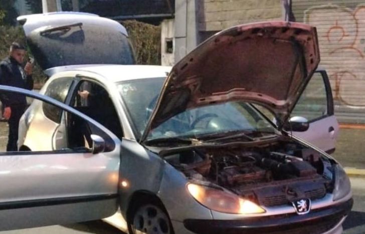 El auto que chocó en Banfield Oeste.