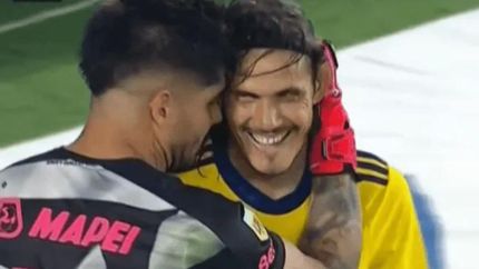 Acosta fue imbatible ante Cavani, en el partido ante Boca.