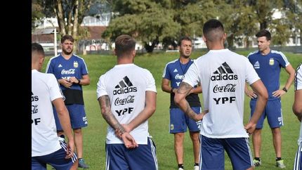 Argentina va por el paso decisivo