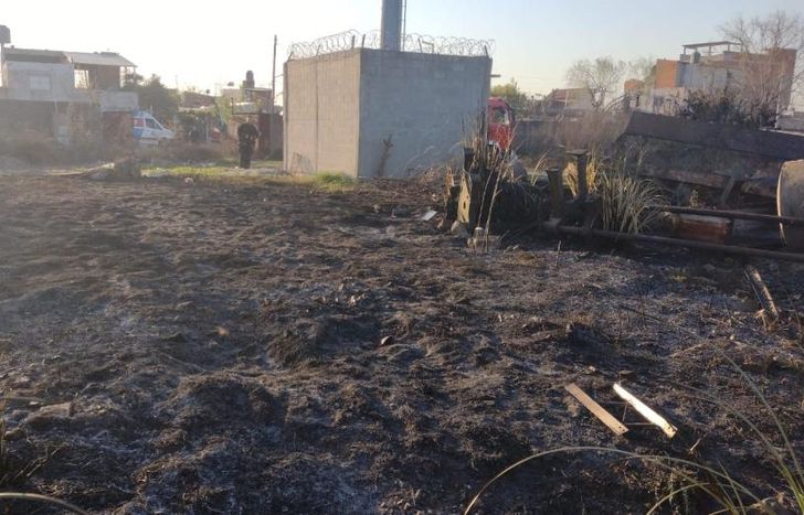 Así quedó el terreno tras el incendio.